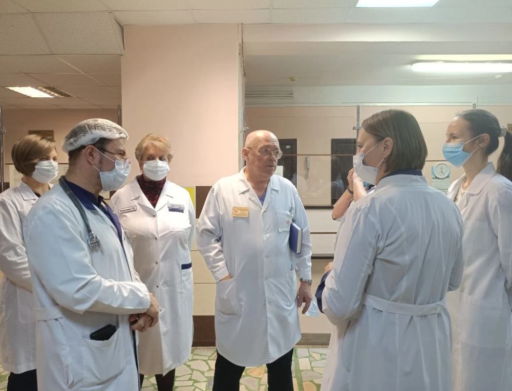 Пензенскую областную больницу им. Н.Н. Бурденко с рабочим визитом посетила делегация НМИЦ им. В.А. Алмазова