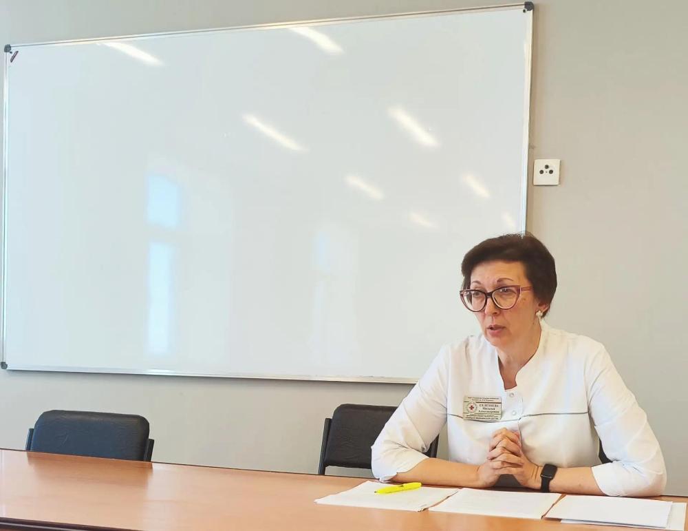 В рамках недели популяризации грудного вскармливания в перинатальном центре областной больницы им. Н.Н. Бурденко было проведено очередное занятие в Школе материнства