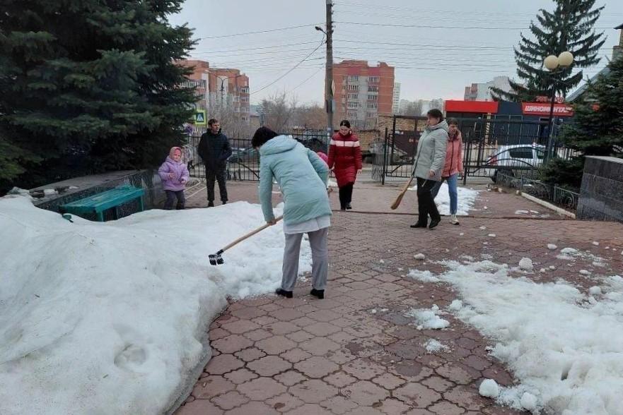 Все на благоустройство! Пензенская область готовится к весне, а медики больницы им. Н.Н. Бурденко уже в строю!